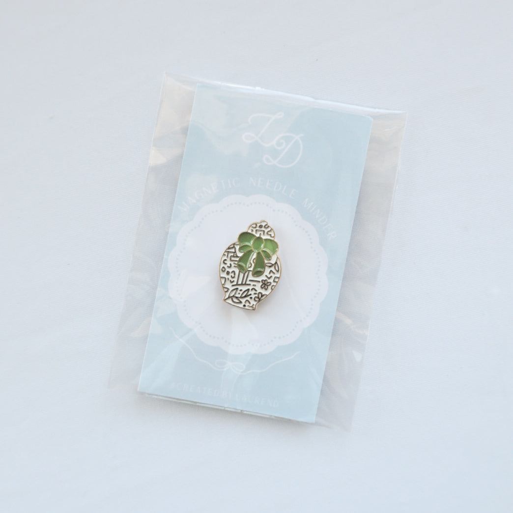 Magnetic Ginger Jar Needleminder